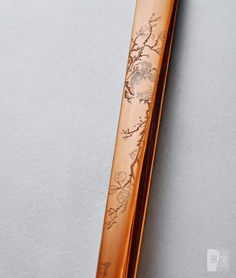 清 光绪十年 1893 蔡照刻 任熊画花鸟并汉砖铭 张子元制扇骨 - 图2